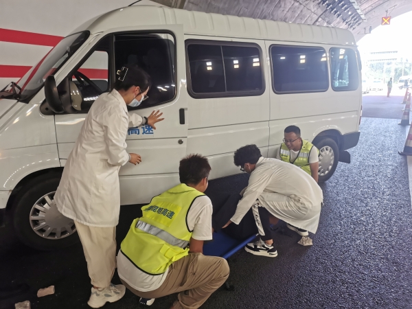 宜石、石泸公司应急演练现场2